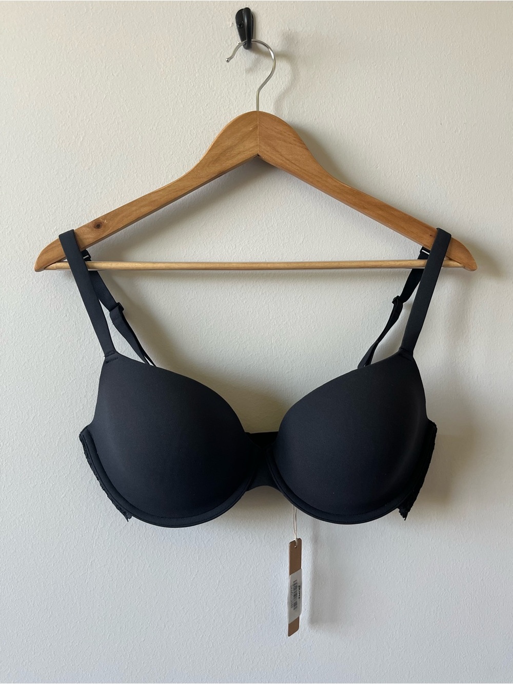 SKIMS Fits Everybody Lace T-Shirt Lace Wing Bra 34DD NWT Onyx Color